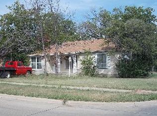 1300 W Beddell St, Fort Worth, TX 76115