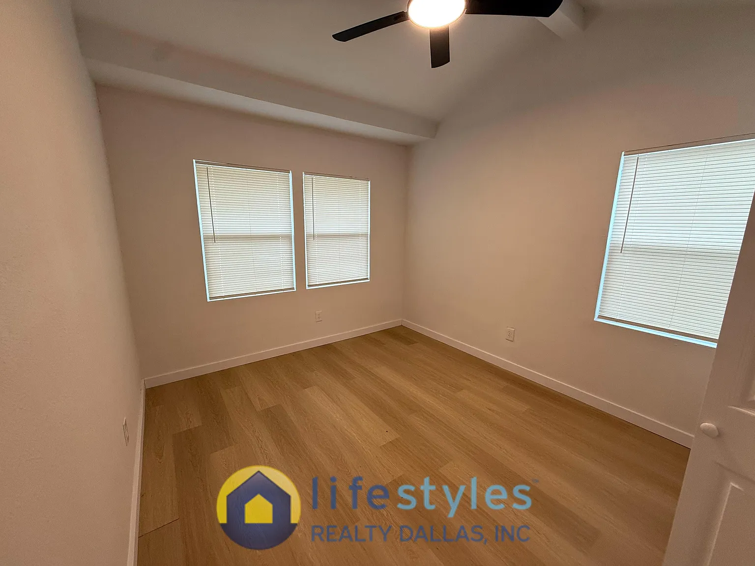 4 bed, 1690 sqft, $2,250 — Photo 4
