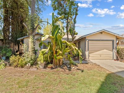 1218 W Buena Vista Avenue, Visalia, CA, 93291