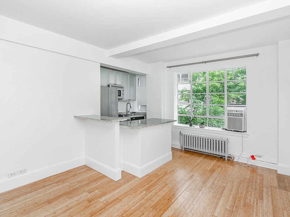 1st image of 140 E 40th St #3Z