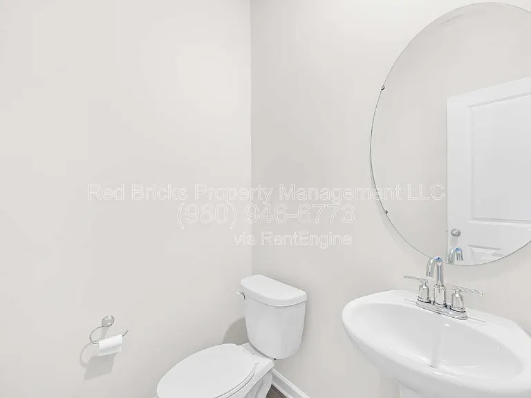 2220 Belterra Dr — Photo 8