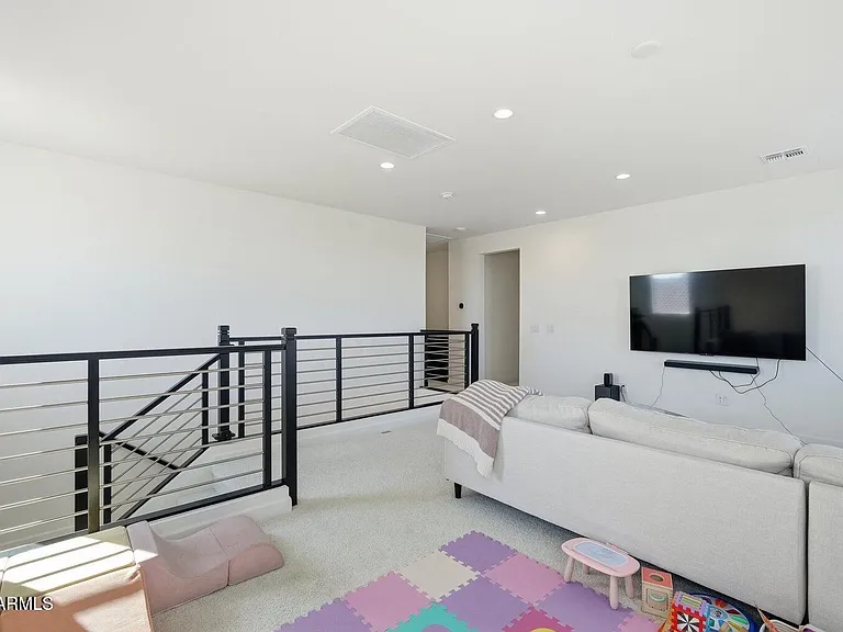 6052 S Veneto — Photo 16