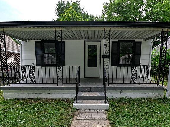 3rd image of 332 Topping Ave