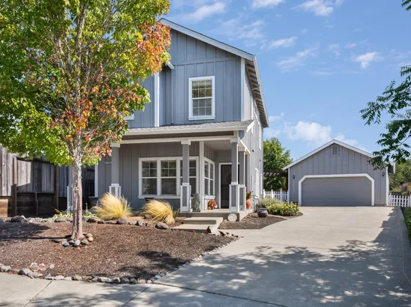 1724 Palomino Court, Healdsburg, CA 95448