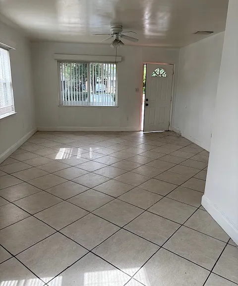1003 N 17COURT #1-3 — Photo 3
