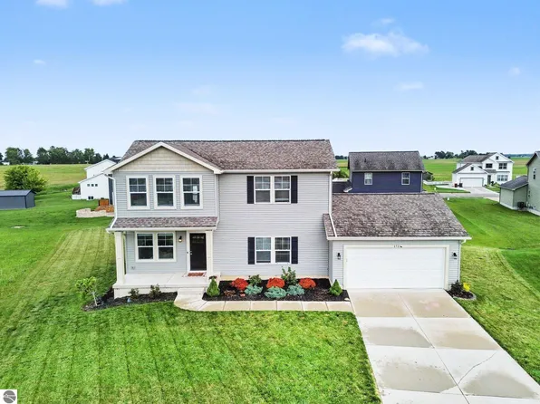 173 Crystal Ct, Alma, MI 48801