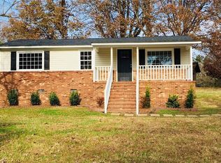 139 Wake Forest Dr, Reidsville, NC 27320