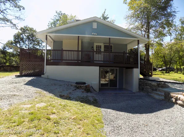 102 Caddo Ter, Albrightsville, PA 18210