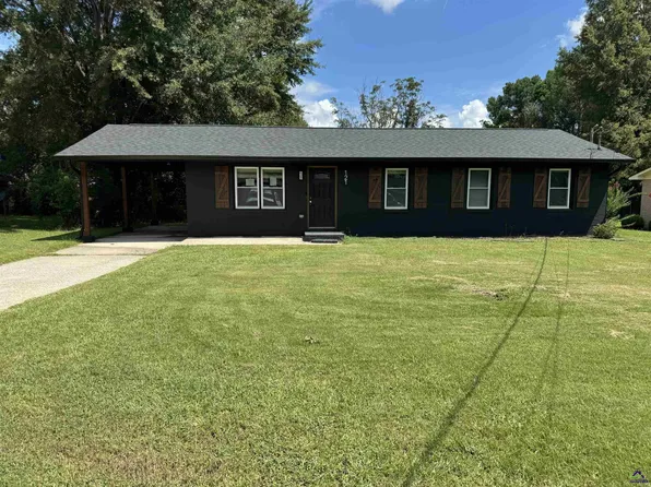 121 Hartley St, Fort Valley, GA 31030