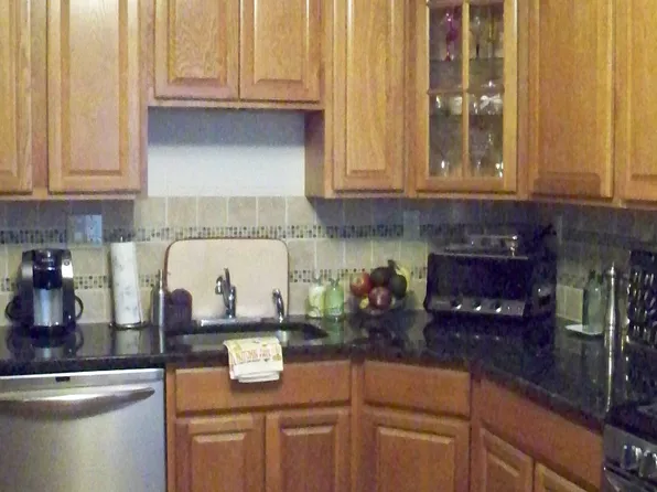 111 Dow St, Belleville, NJ 07109