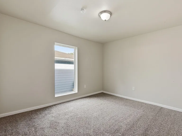 303 Gans St #B — Photo 13
