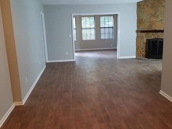 2nd image of 7453 Colony Cove Ln