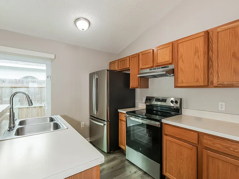 30319 Birdhouse Dr — Photo 8