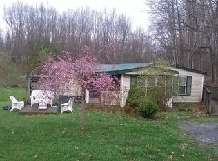 1494 Henson Rd, Crawley, WV 24931