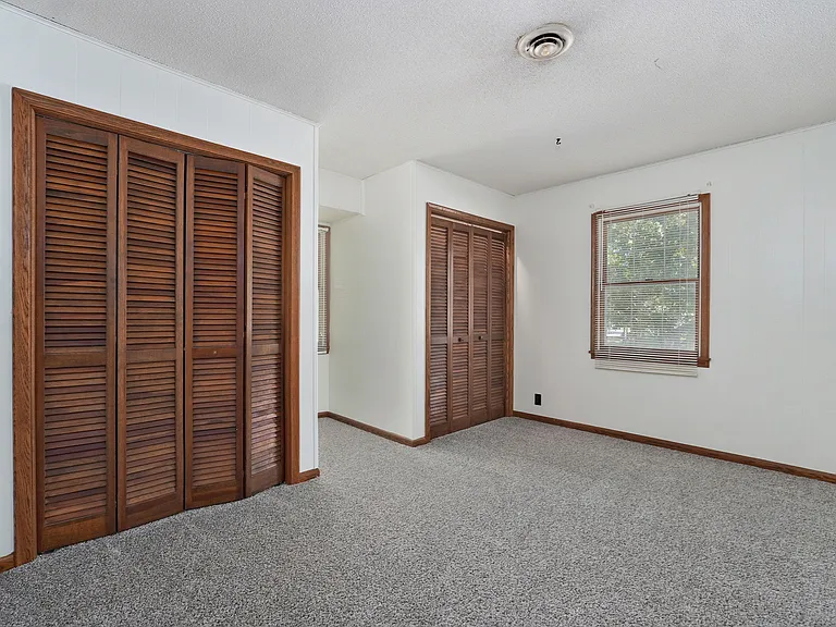 612 E Glendale St — Photo 37