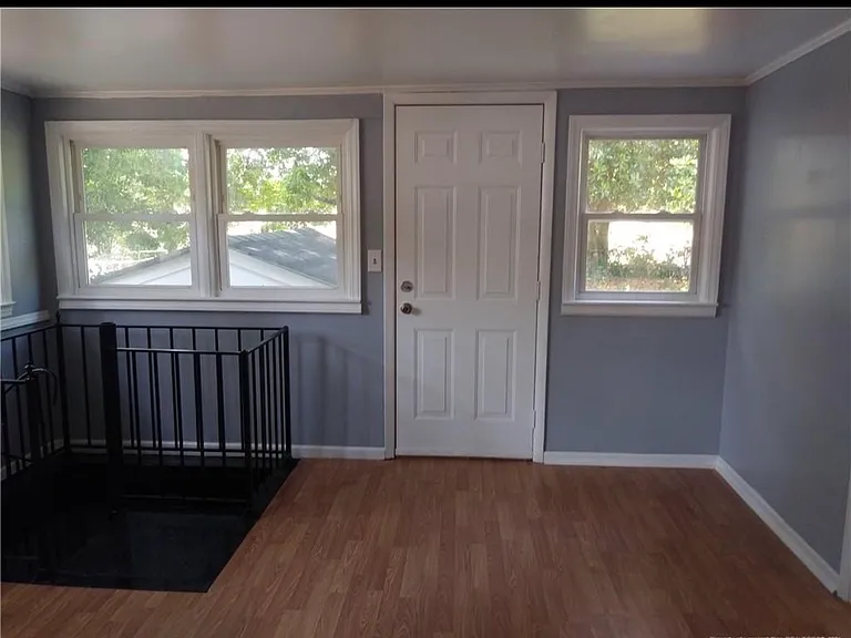 303 Lynn Ave — Photo 16