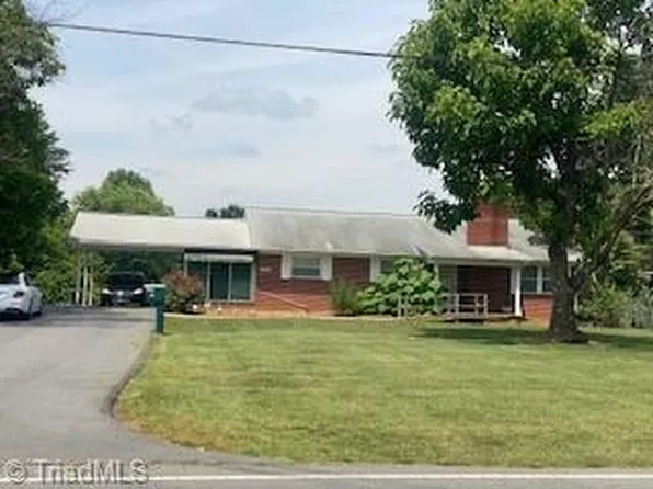 361 Mountain View Rd, King, NC 27021