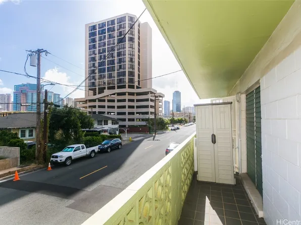 2120 Fern St APT 101, Honolulu, HI 96826