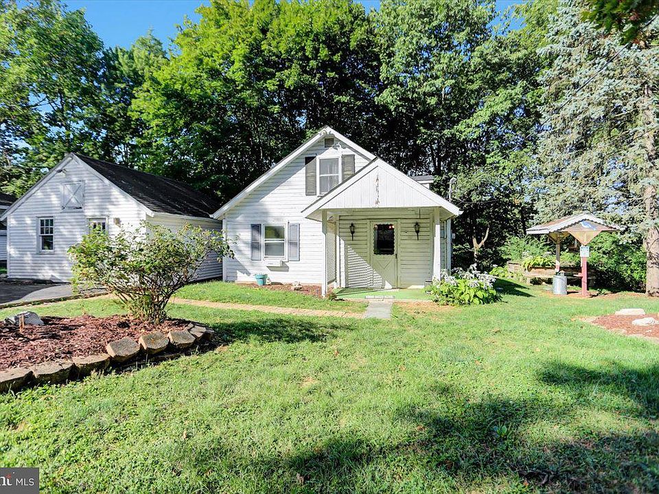 1st image of 517 Chickadee Dr