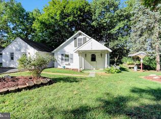 517 Chickadee Dr, Mechanicsburg, PA 17050