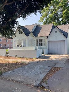 701 E 84th St, Los Angeles, CA, 90001