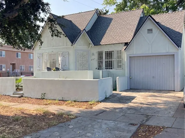 701 E 84th St, Los Angeles, CA 90001