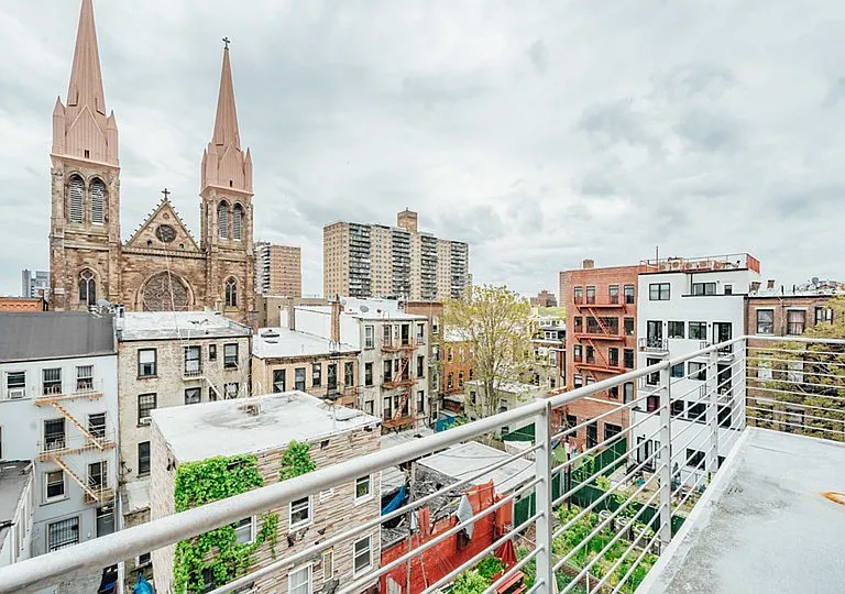 146 Meserole St #5D — Photo 17