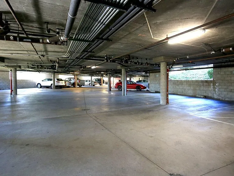 One park Apartments — Photo 37