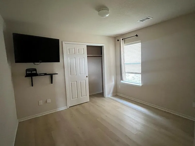 14319 W Oblong Cir — Photo 9