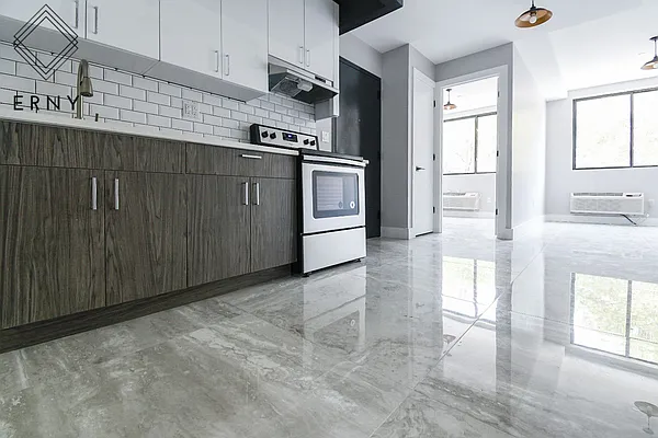 Rented by ERNY LLC | media 11
