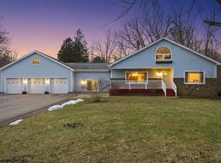 1912 Bunner Ridge Rd, Fairmont, WV 26554