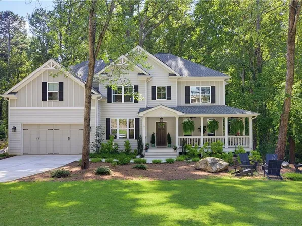 1700 Ridgefield Dr, Roswell, GA 30075