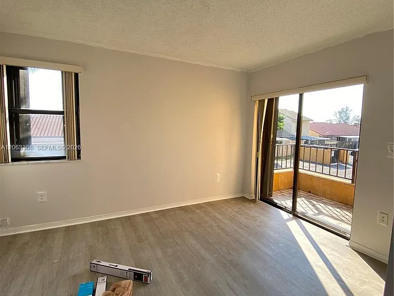 556 NW 114th Ave #203 — Photo 9