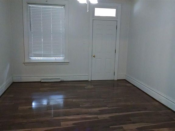 2nd image of 2346 Boas St