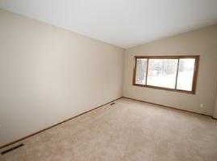 400 County Road J W, Shoreview, MN 55126