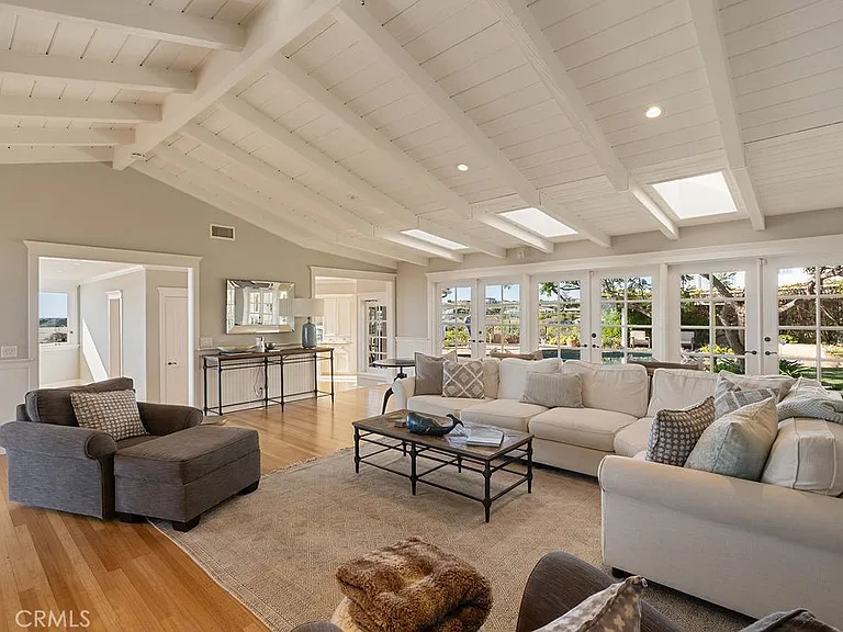 407 Mendoza Ter — Photo 28