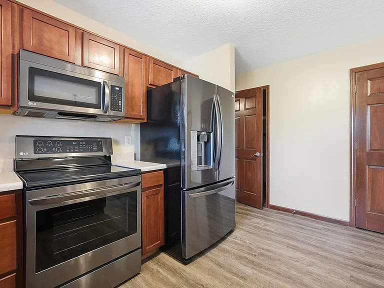 3632 Astoria Way — Photo 14