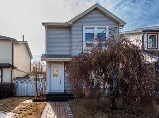 59 N Erin Woods Pl SE, Calgary, AB T2B2W5