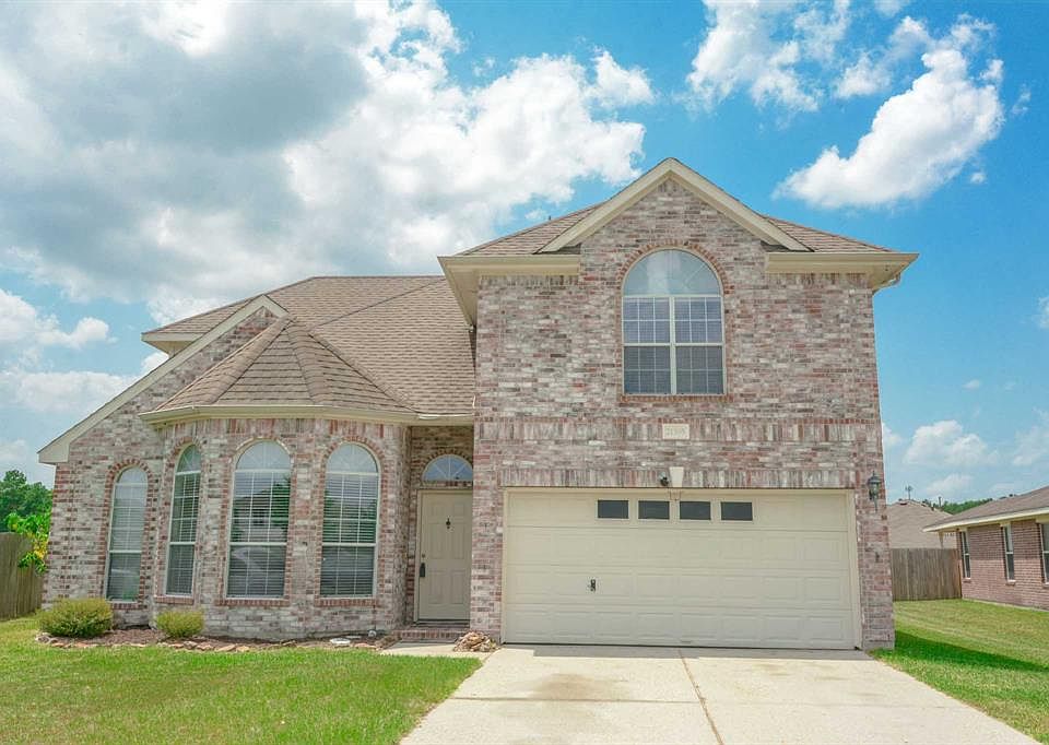 1st image of 21395 Forest Colony Dr