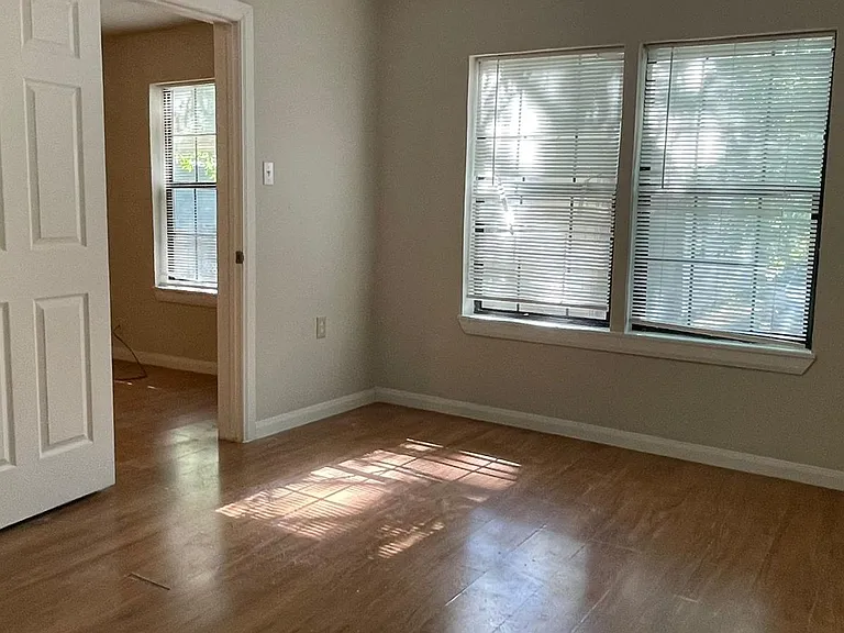 3411 Market St #B — Photo 4