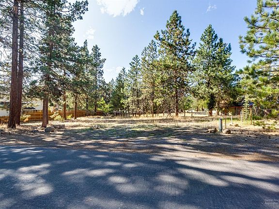5th image of 20024 Alderwood Cir #3