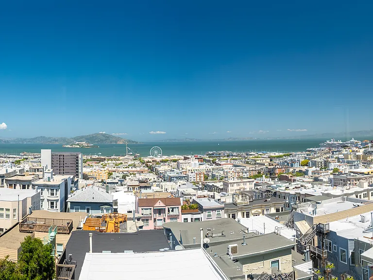 838 Green St — Photo 3