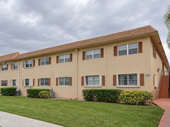 600 SW 2nd Ave APT 137, Boca Raton, FL 33432