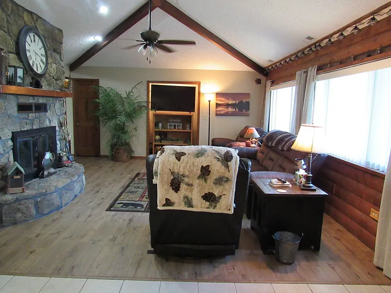 142 Port Niangua Ln — Photo 10