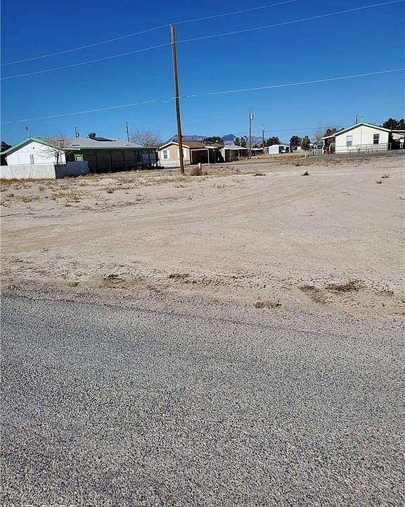 2nd image of 270 Moore Rd