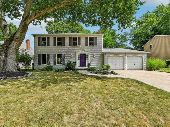3425 Palmer Dr, Rocky River, OH 44116