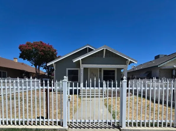 3145 E Iowa Ave, Fresno, CA 93702