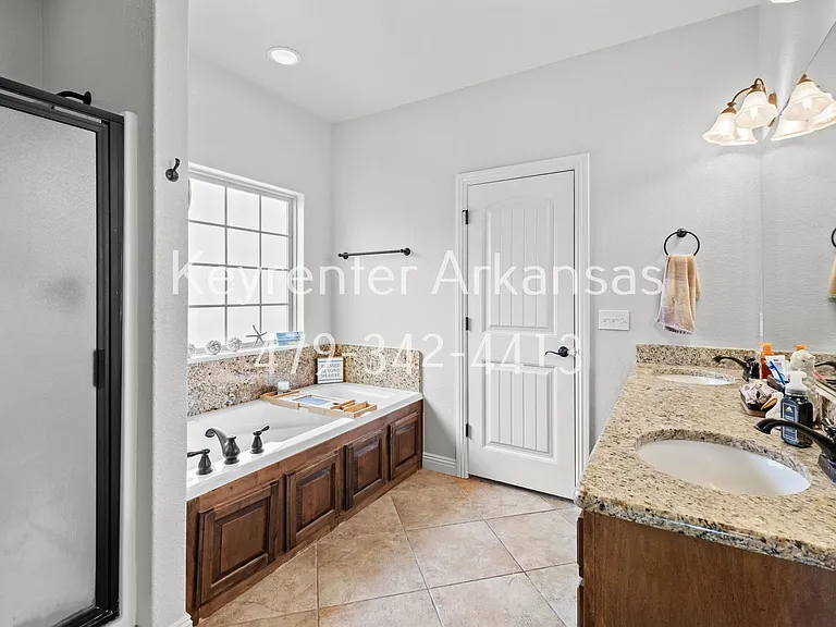 1048 Tarah Knolls Cir — Photo 18