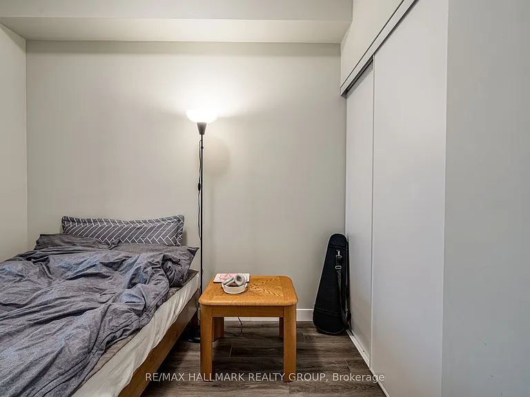 15 Queen St S #1006 — Photo 17