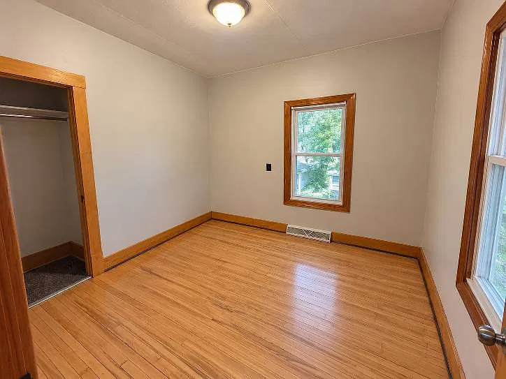 822 Single Avenue - 1 — Photo 3
